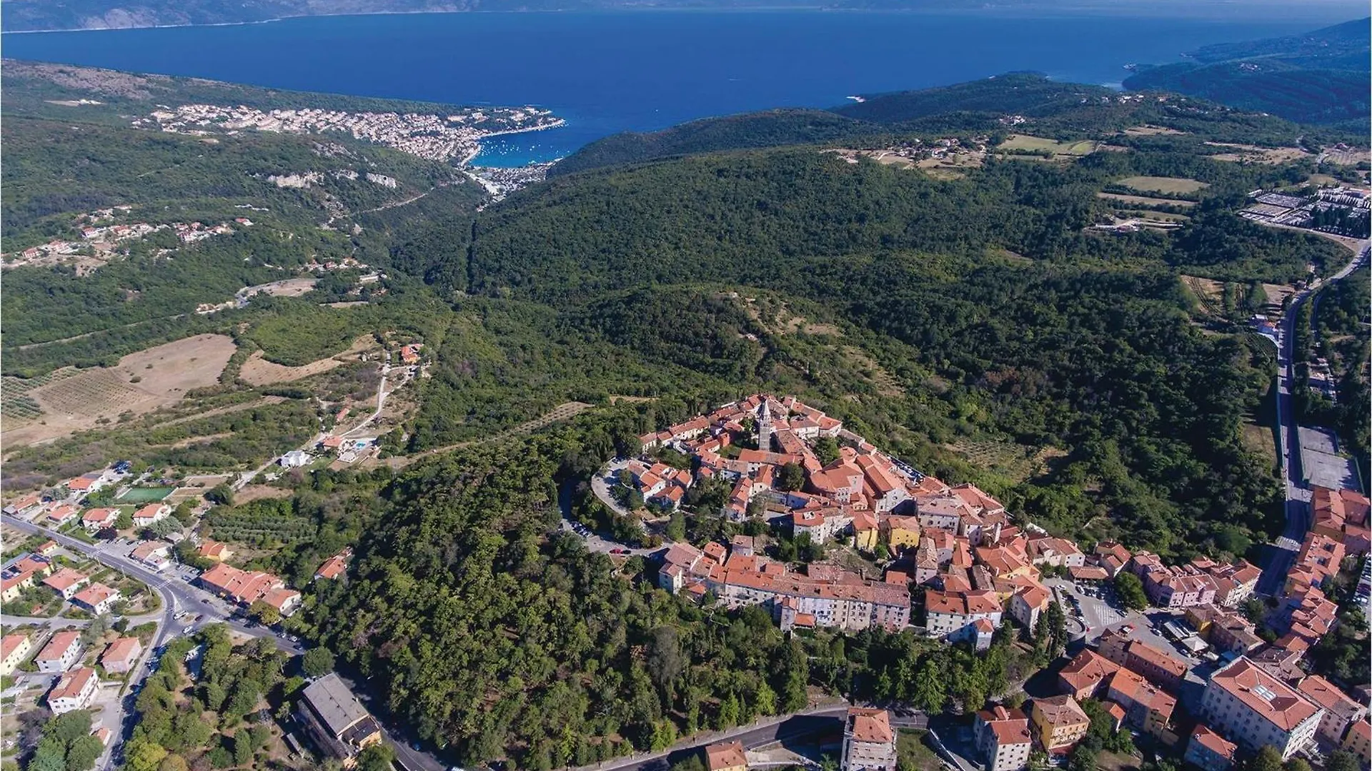 Amazing Apartment In Rabac With Kitchen Croácia